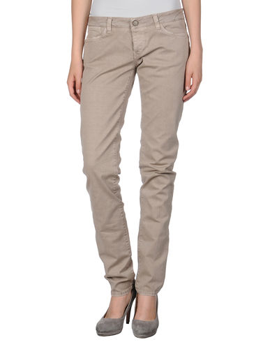 ZOOM TWO WOMEN IN THE WORLD - Denim pants