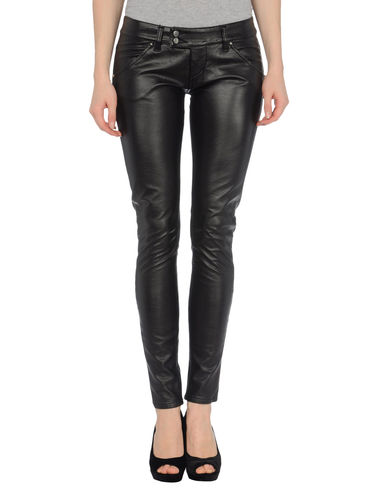 ZOOM MET in JEANS - Casual pants