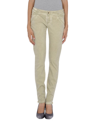 ZOOM MET in JEANS - Casual pants