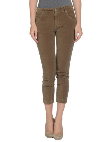ZOOM TWO WOMEN IN THE WORLD - Pantalone capri