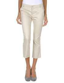 GOLD CASE - 3/4-length short