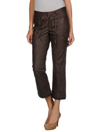 UNDERCOVER - 3/4-length short