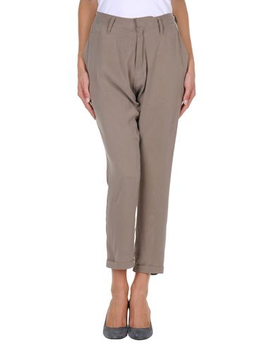 ZOOM SELECTION OF... - 3/4-length short