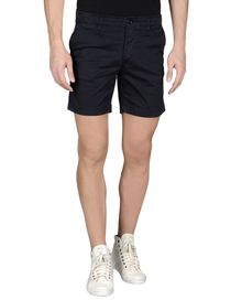 LOVE MOSCHINO - Shorts