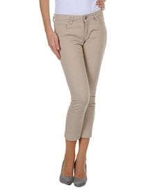 LOVE MOSCHINO - 3/4-length trousers