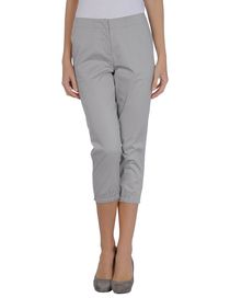 PRADA - 3/4-length short
