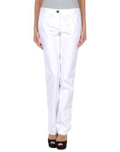 ZOOM BURBERRY BRIT - Casual pants