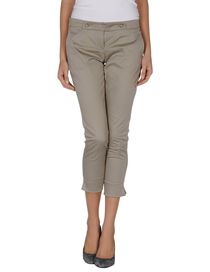 TOY G. - 3/4-length short
