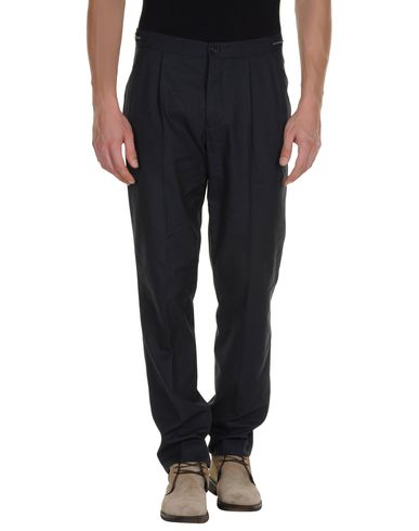 ZOOM FRED PERRY - Casual pants