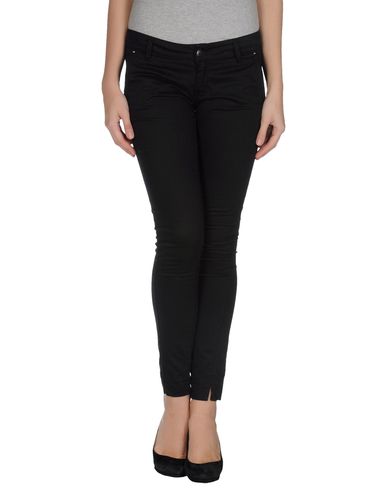 ZOOM MET CHINO & FRIENDS - Casual pants
