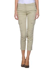 LOVE MOSCHINO - 3/4-length trousers