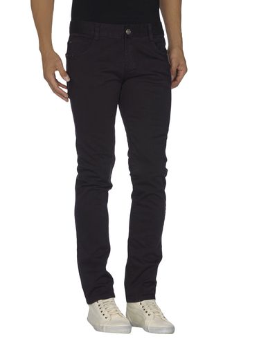 ZOOM WEMBLEY ROAD - Casual pants