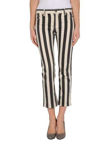 ZOOM CÉLINE - 3/4-length short