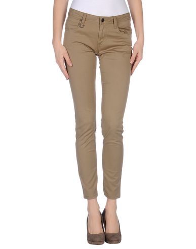 ZOOM BURBERRY BRIT - Casual pants