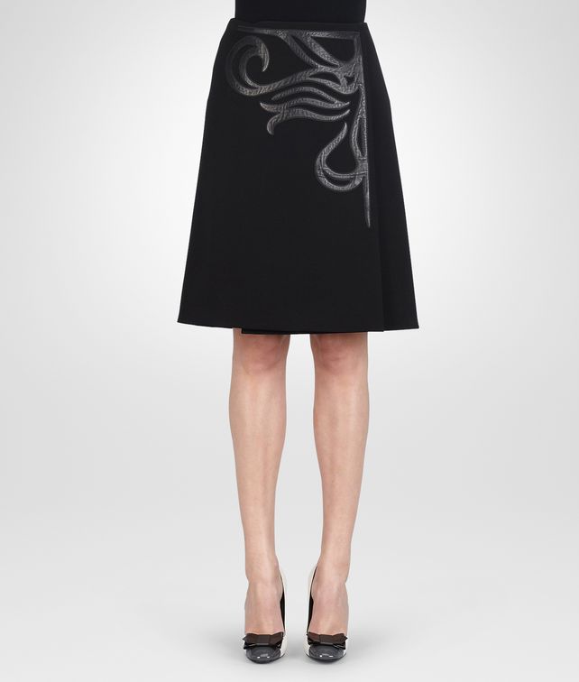 BOTTEGA VENETA NERO TECHNICAL CREPE SHINY LAMBSKIN SKIRT Skirt or trouser D fp