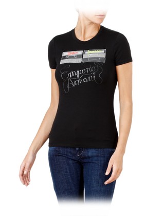 Short-sleeve t-shirt