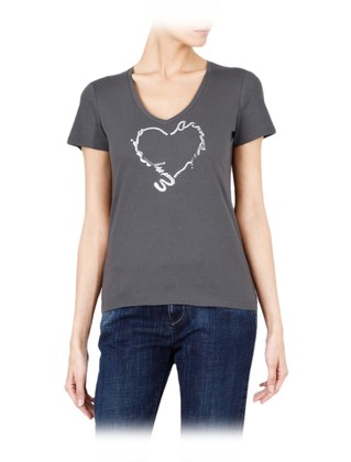 Short-sleeve t-shirt