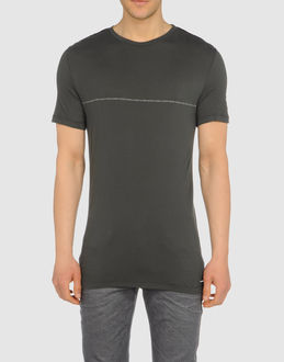 COSTUME NATIONAL HOMME - TOPS - Kurzärmlige T-Shirts - bei YOOX.COM