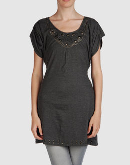Uttam Boutique Short Sleeve T-shirts - Item 37286365
