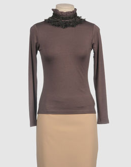 Molly Bracken Long Sleeve T-shirts - Item 37288479