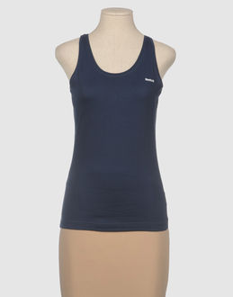 REEBOK - TOPS - �rmellose T-Shirts - bei YOOX.COM