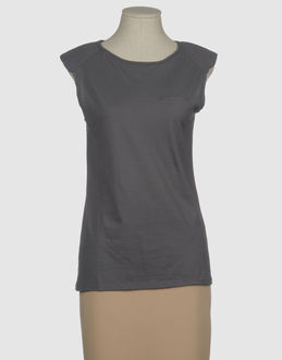 prezzi e offerte DOUDOU TOPWEAR T shirt senza maniche su YOOX.COM su prezzi in promozione