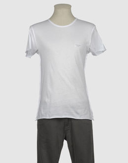 AZZARO - TOPS - Kurz&auml;rmlige T-Shirts - bei YOOX.COM