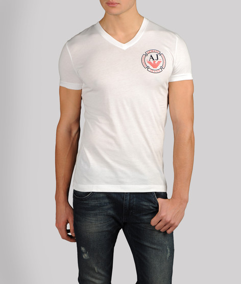 Short-sleeve t-shirt