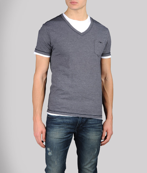 Short-sleeve t-shirt