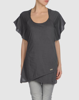 C'n'c' Costume National - Tops - t-shirts manches courtes