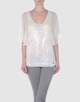 prezzi e offerte GUESS TOPWEAR Tops su YOOX.COM su prezzi in promozione