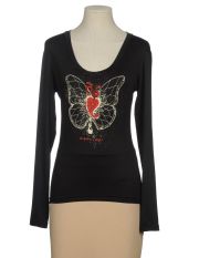 A,C - Long sleeve t-shirt