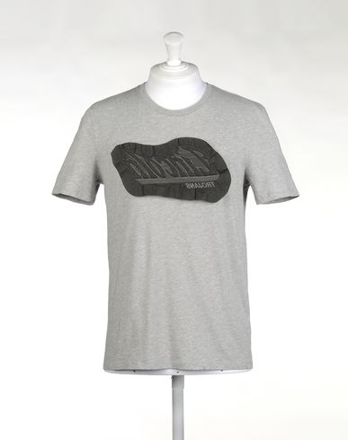Short sleeve t-shirt