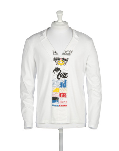 Long sleeve t-shirt