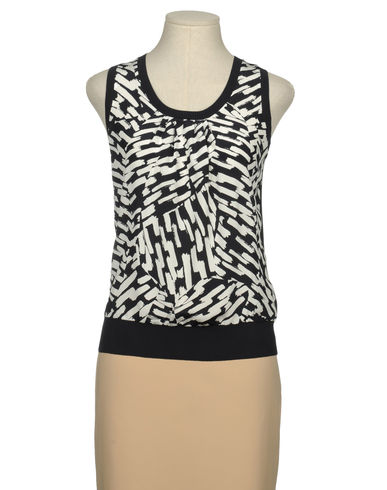 ZOOM CARACTERE - Sleeveless t-shirt