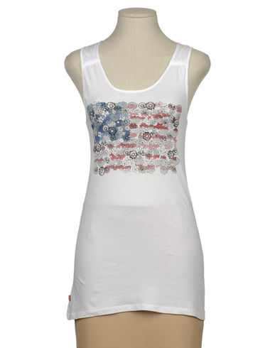 ZOOM LEVI'S RED TAB - Top