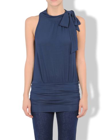 Moschino, Top