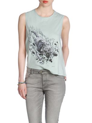 T's & Tops 55DSL: YING WU