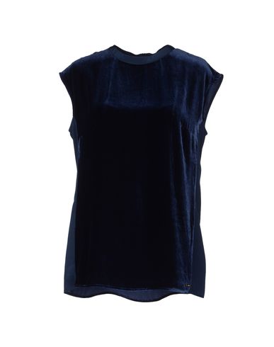 ZOOM PEDRO DEL HIERRO - Top