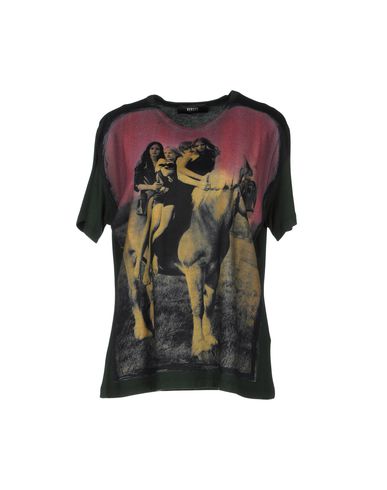 ZOOM VERSUS - T-shirt