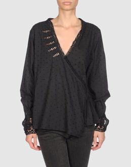 Van-dos Long Sleeve Shirts - Item 38210134