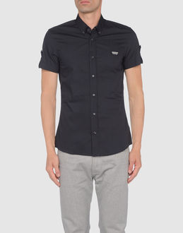 VERSUS - CAMICIE - Camicie maniche corte - su YOOX.COM