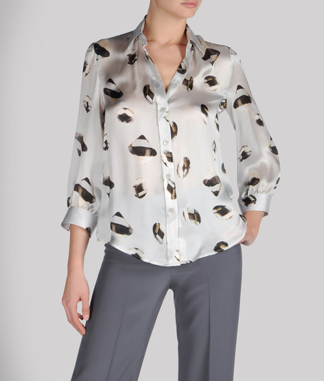 Shirt with 3/4-length sleeves