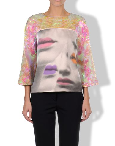 Moschino, Blusa