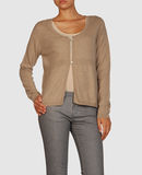  8    - Cashmere jumpers