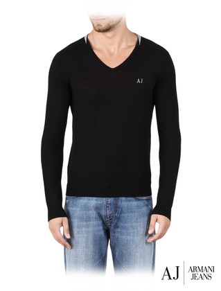 V neck sweater