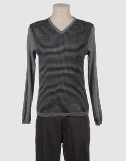 LO NOT EQUAL - MAGLIERIA - Maglie collo a v - su YOOX.COM