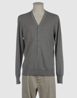 MAGLIARO - MAGLIERIA - Maglie collo a v - su YOOX.COM