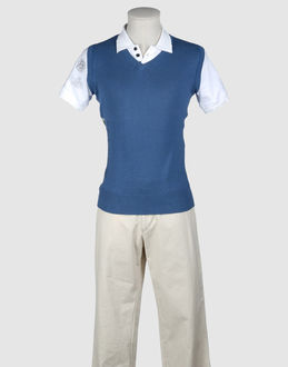 RA-RE - MAGLIERIA - Maglie collo a v - su YOOX.COM