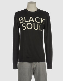 BEA YUK MUI - MAGLIERIA - Maglie collo a giro - su YOOX.COM